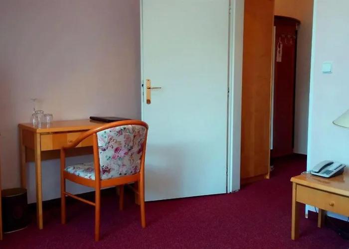 Hotel Ester Karlovy Vary Exterior foto