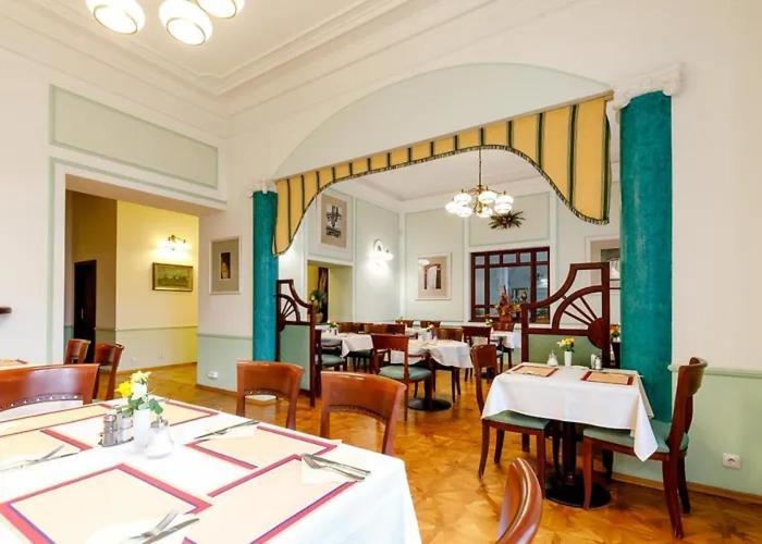 Hotel Ester Karlovy Vary Exterior foto
